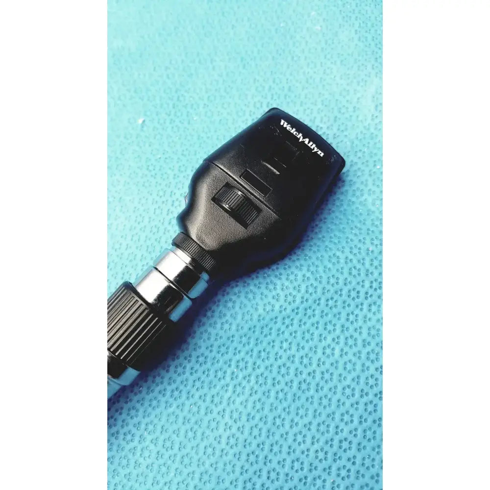 Welch Allyn Wall Mount Transformer with Otoscope & Ophthalmoscope Wall Mount Diagnostic Set, second-hand product photo 15