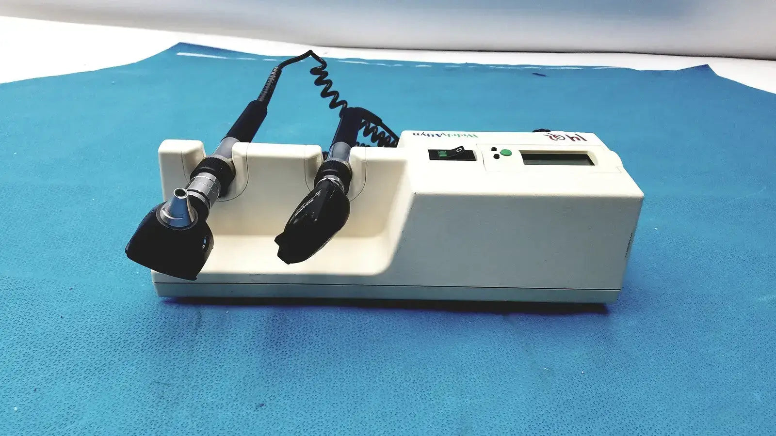 Welch Allyn Wall Mount Transformer with Otoscope & Ophthalmoscope Wall Mount Diagnostic Set, second-hand product photo 4