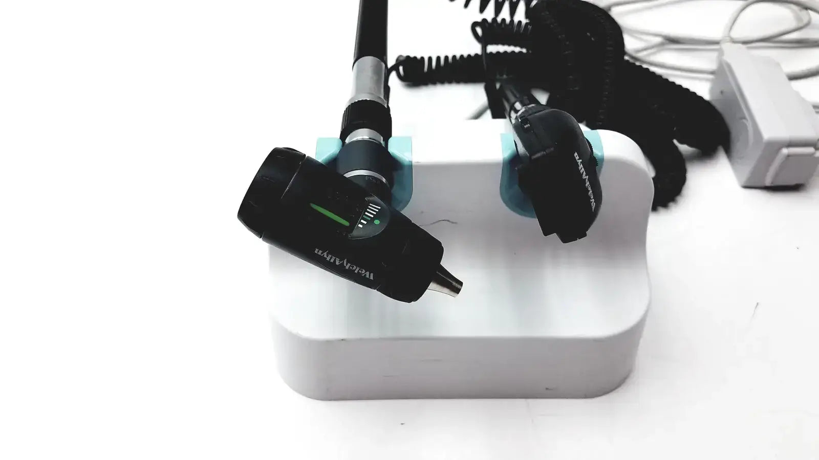 Welch Allyn Wall Transformer Ophthalmoscope & MacroView Otoscope 23810, 11720 Diagnostic Set, second-hand product photo 4