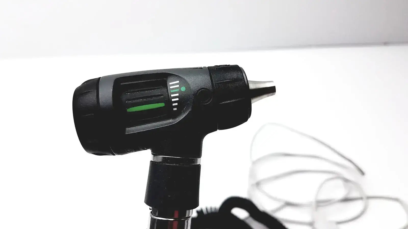 Welch Allyn Wall Transformer Ophthalmoscope & MacroView Otoscope 23810, 11720 Diagnostic Set, second-hand product photo 6