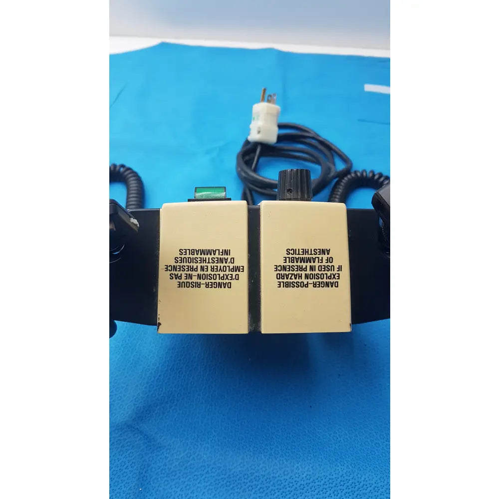 Welch Allyn Wall Transformer Set Ophthalmoscope Otoscope - Wall transformer diagnostic set