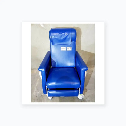 Winco 694 Care Recliner Dialysis chair +Back Massager Vibrate with Side Trays Dialysis Chair, second-hand product photo 7