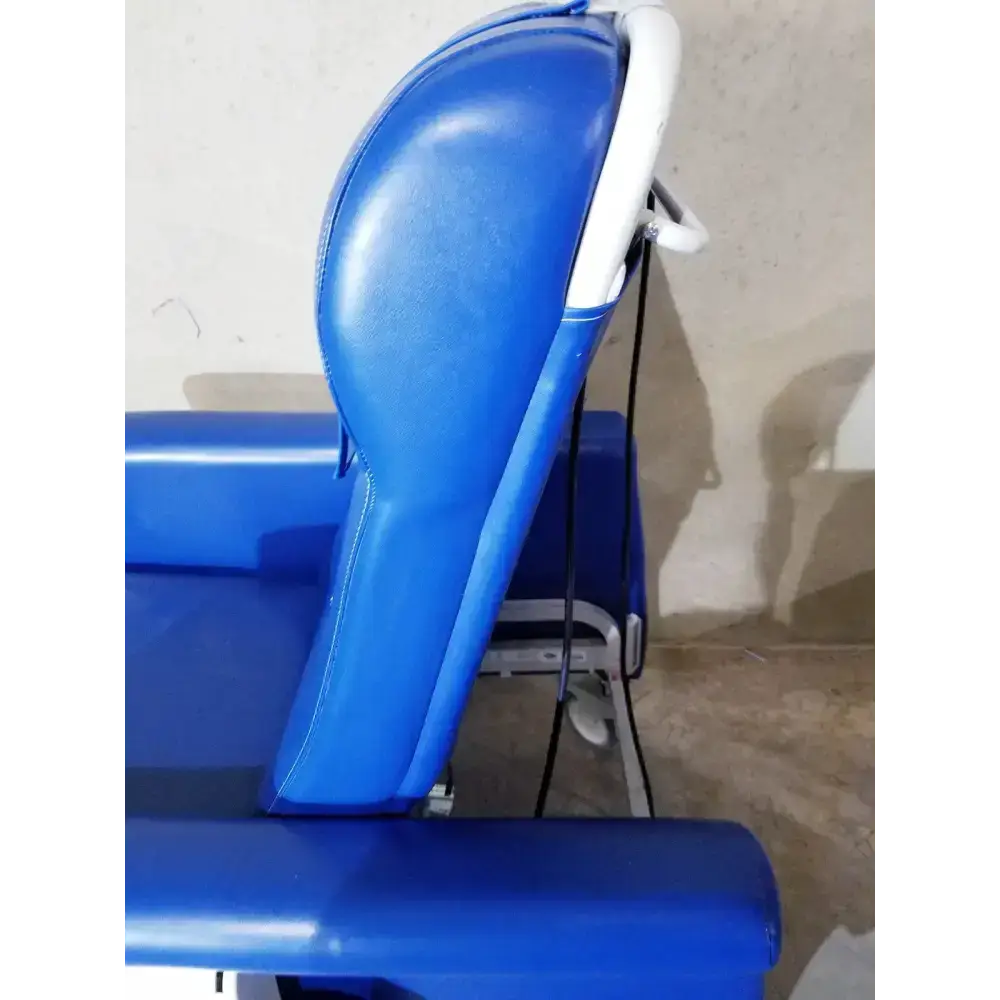 Winco 694 Care Recliner Dialysis chair +Back Massager Vibrate +Side Trays Patient Recliner Chair, second-hand product photo 6
