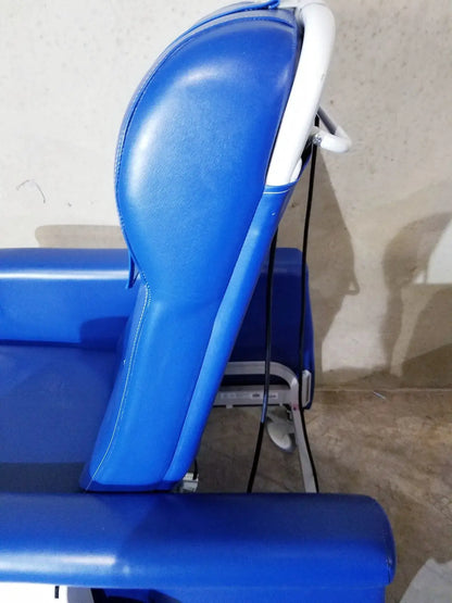 Winco 694 Care Recliner Dialysis chair +Back Massager Vibrate with Side Trays Dialysis Chair, second-hand product photo 12