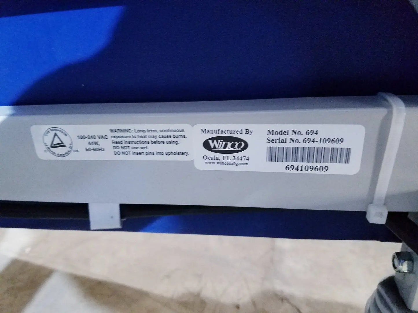 Winco 694 Care Recliner Dialysis chair +Back Massager Vibrate with Side Trays Dialysis Chair, second-hand product photo 16
