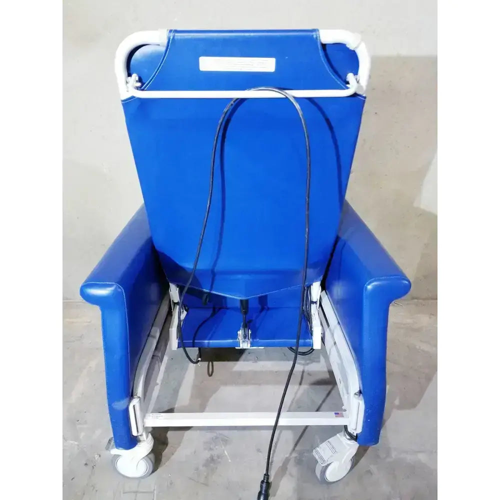 Winco 694 Care Recliner Dialysis chair +Back Massager Vibrate +Side Trays Patient Recliner Chair, second-hand product photo 7