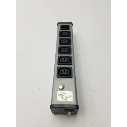 Wiremold Plug In Outlet Center IEC5 50/60 Hz 10A 250V Power Distribution Unit, second-hand product photo 3