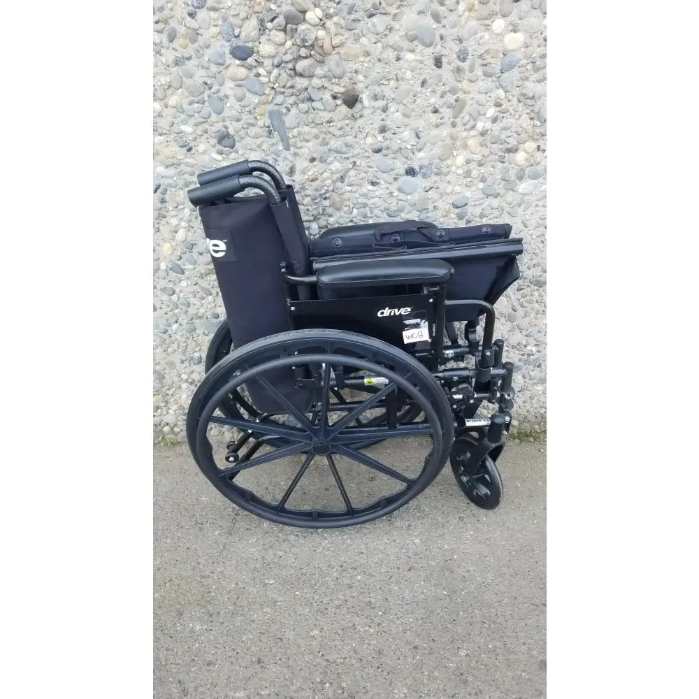 Reuse Medical Equipment X4 Transport Wheelchair by Drive Medical – Foldable & Lightweight Wheelchair, second-hand product photo 1