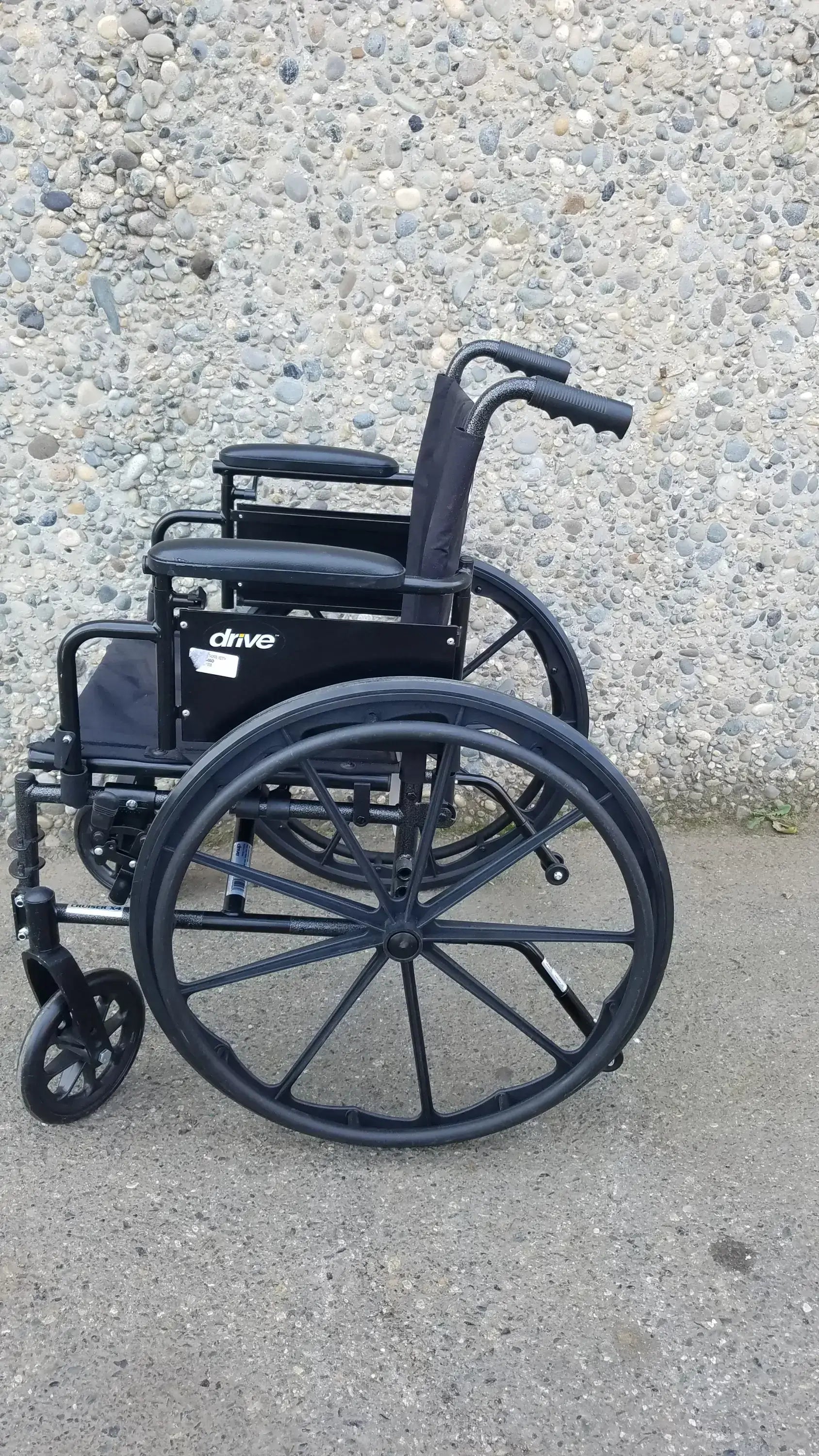 Reuse Medical Equipment X4 Transport Wheelchair by Drive Medical – Foldable & Lightweight Wheelchair, second-hand product photo 13
