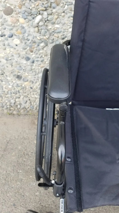 Reuse Medical Equipment X4 Transport Wheelchair by Drive Medical – Foldable & Lightweight Wheelchair, second-hand product photo 8