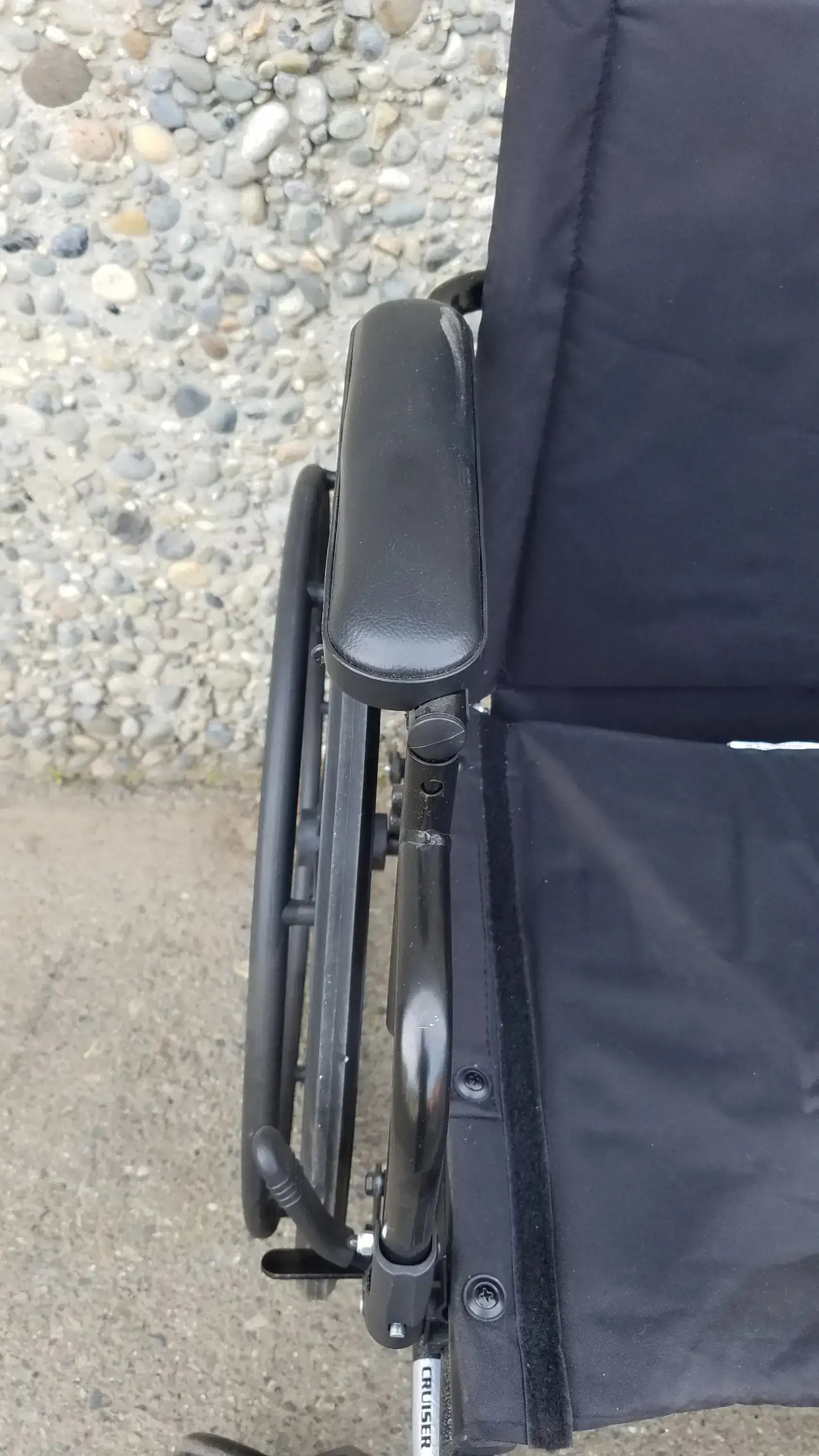 Reuse Medical Equipment X4 Transport Wheelchair by Drive Medical – Foldable & Lightweight Wheelchair, second-hand product photo 8