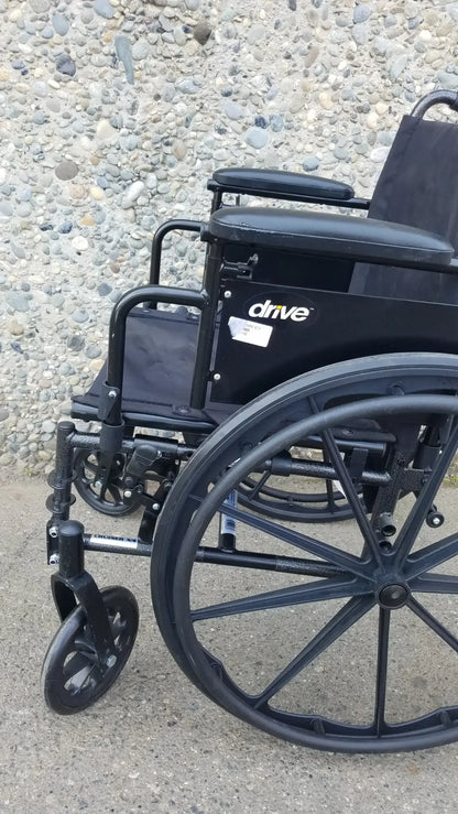Reuse Medical Equipment X4 Transport Wheelchair by Drive Medical – Foldable & Lightweight Wheelchair, second-hand product photo 15
