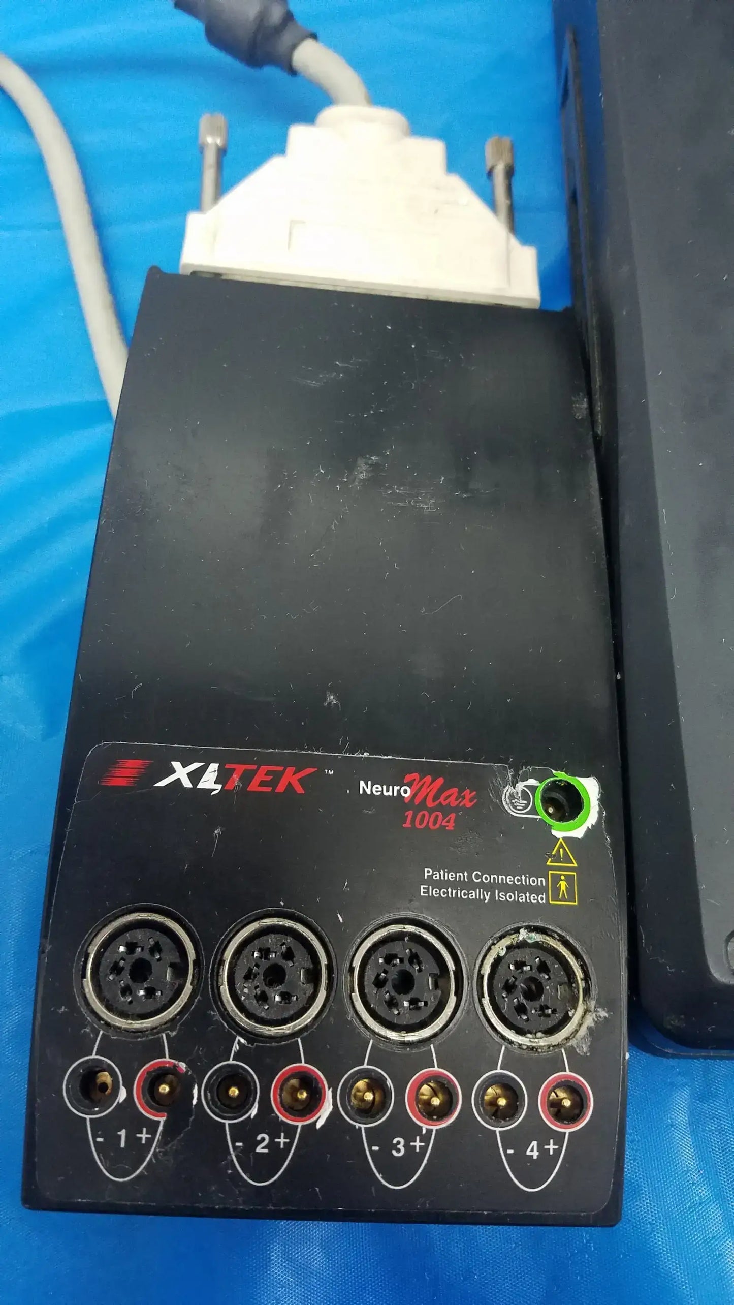 XLTEK NeuroMax 1004 EMG System with 4-Channel Pre-Amplifier Stim Probe & Pedal Electromyography diagnostic system, second-hand product photo 11