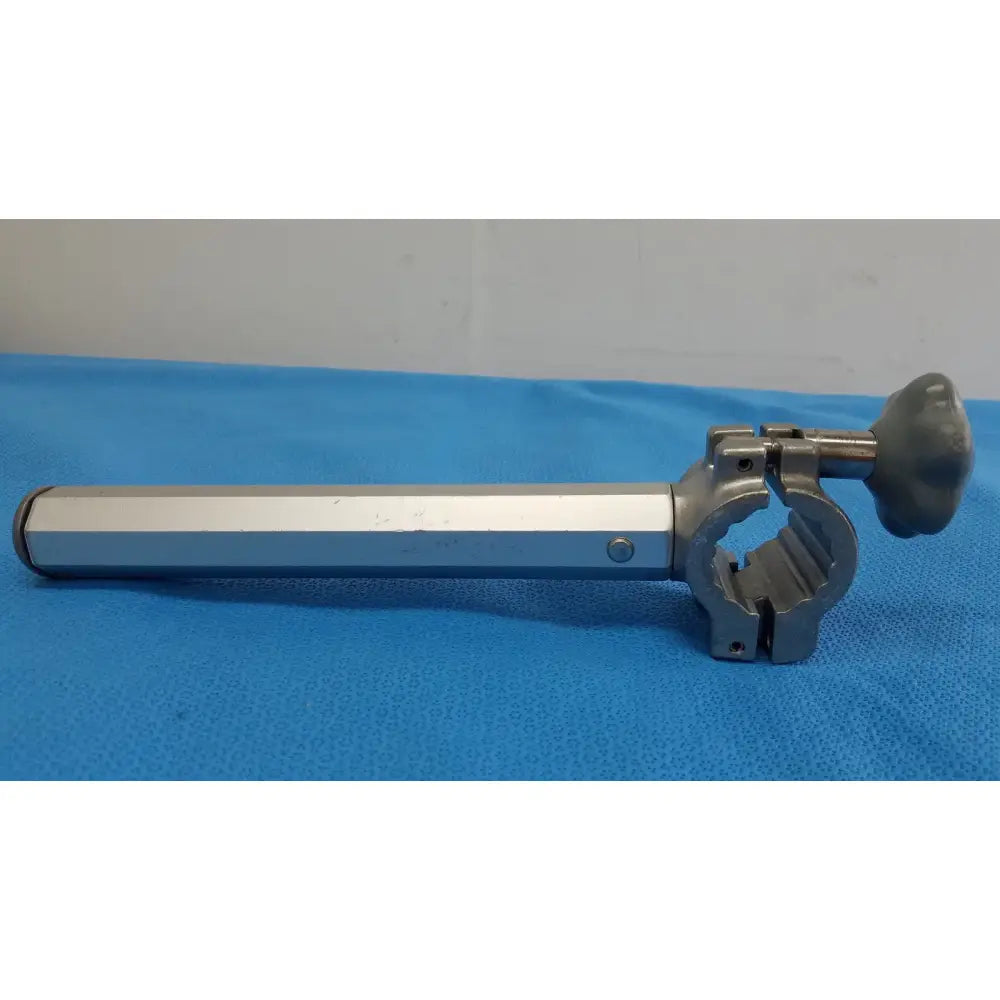 Reuse Medical Zimmer 215936 Orthopedics Traction Single Clamp Bar Holder Surgical & Orthopedic Instruments, second-hand product photo 1