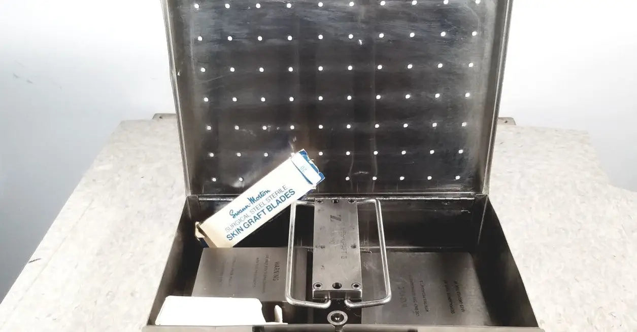 Reuse Medical Zimmer Meshgraft Dermatome II 2195-100 With Skin Graft Blades Surgical & Orthopedic Instruments, second-hand product photo 1