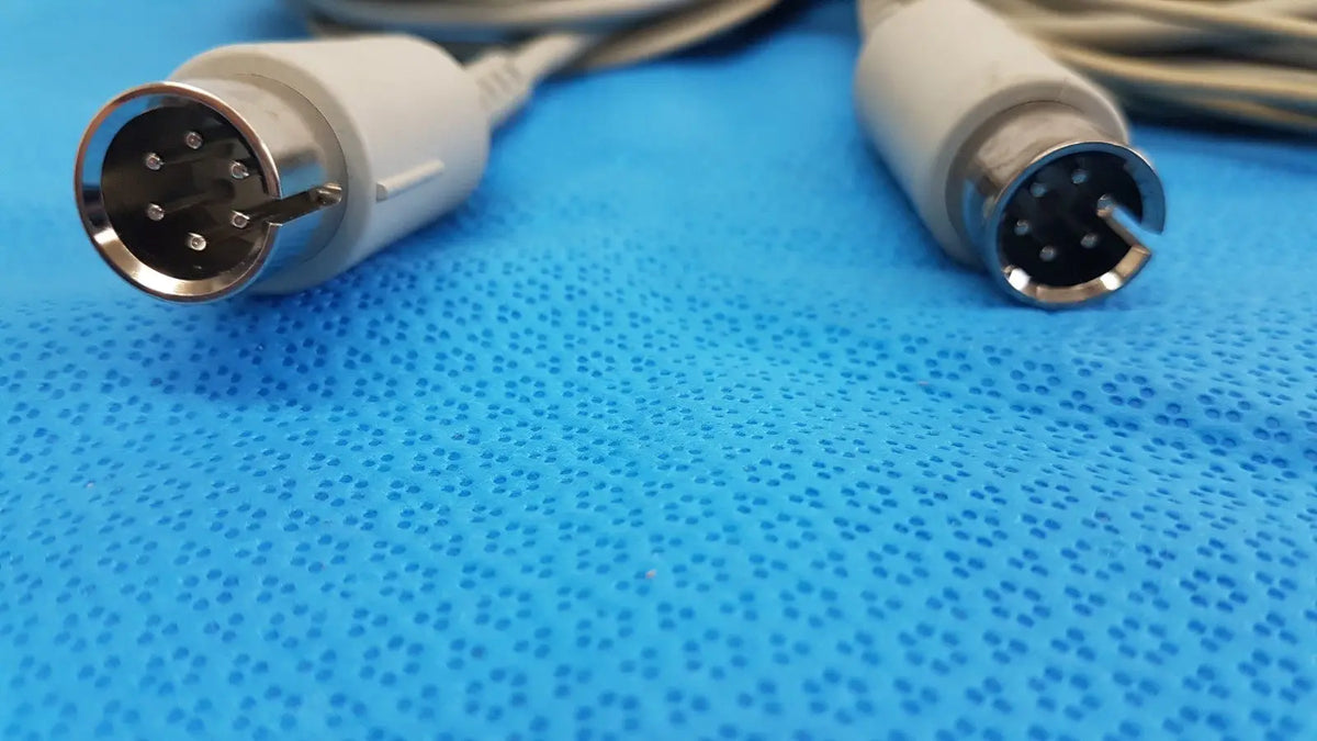 White medical-grade zoll 3-lead ecg ekg patient monitoring cable with metallic 9-pin connectors lot of 2