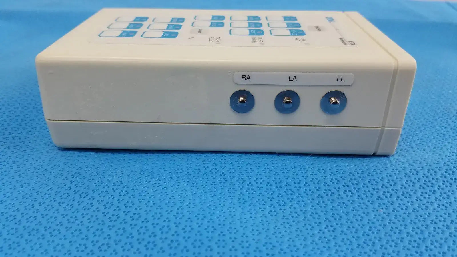 Zoll Medical Corporation ECG Simulator - Q01L05360 ECG Simulator, second-hand product photo 3
